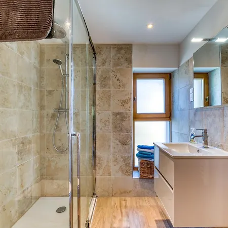 Nyaraló De La Riviere